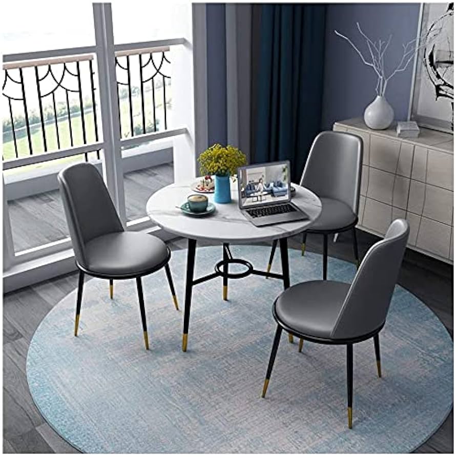 Чайный столик и три стула